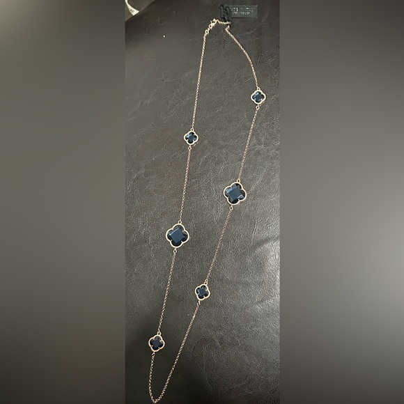 Elegant Dyadema Sterling Silver Rose Gold and Blue Clover Necklace - Picture 1 of 7